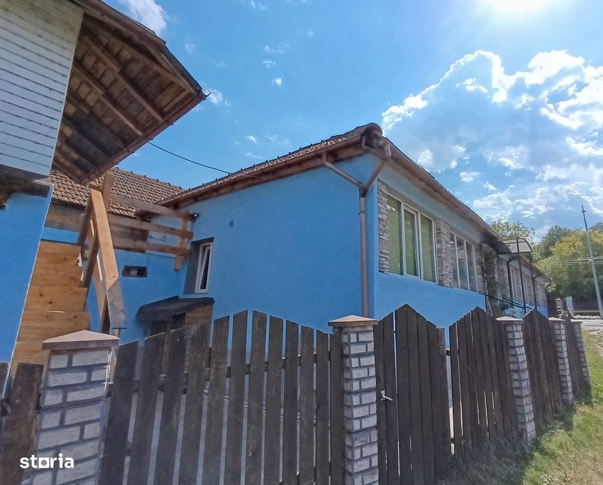 Ocazie Casa ultracentrala cu spatiu comercial Calimanesti - Caciulata