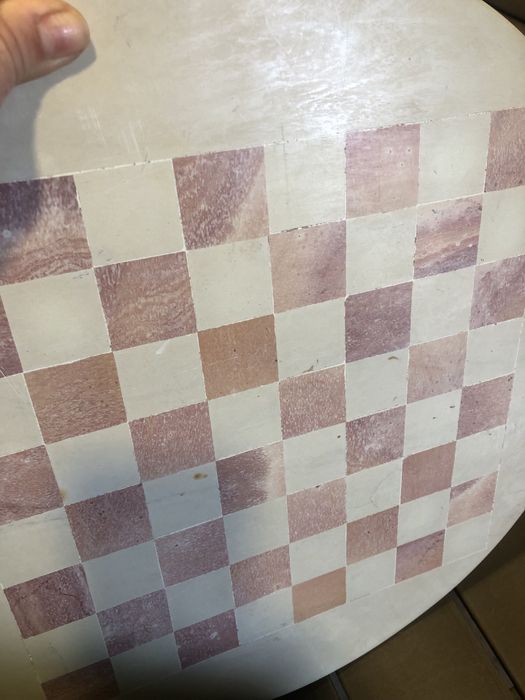 Шах от естествен камък