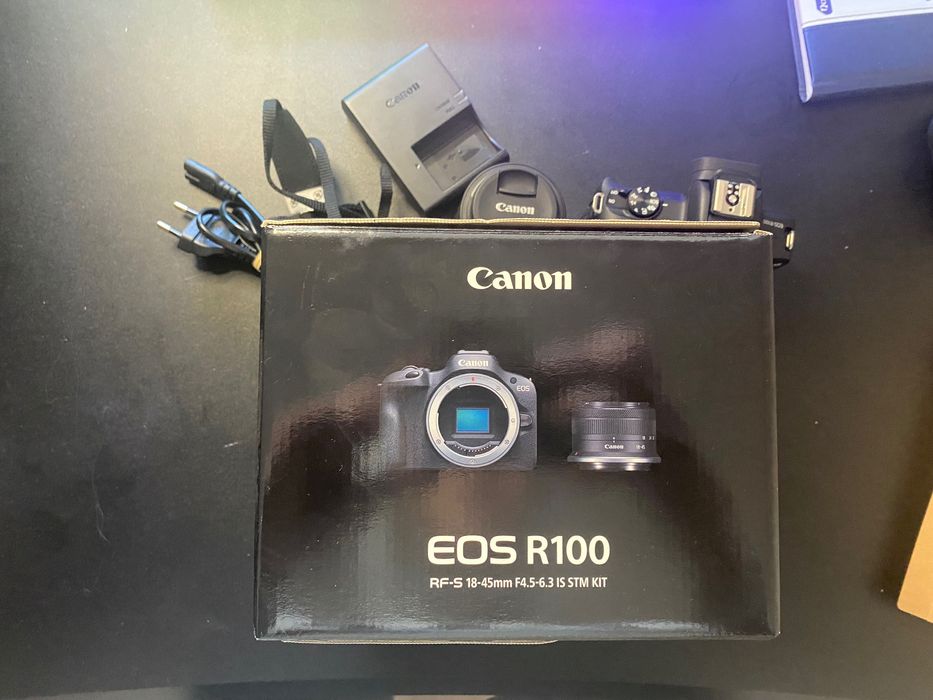 Продавам Canon R100+