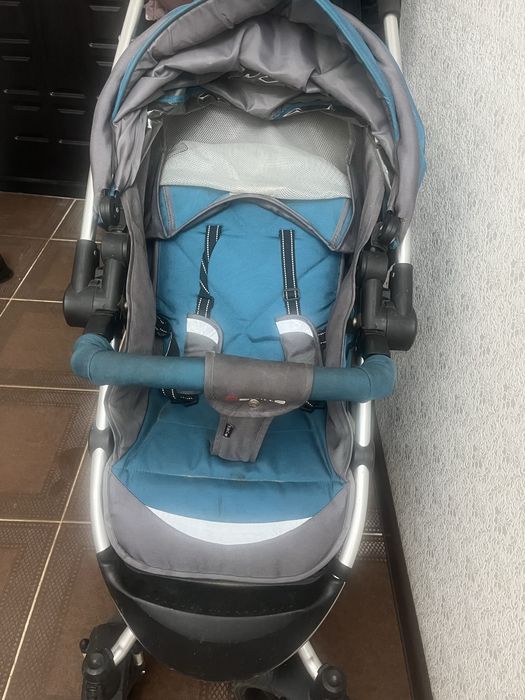 Продам б/у коляску