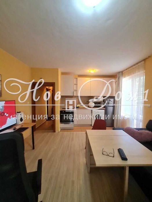 Продава се Двустаен апартамент в Варна, Базар Левски - 66 кв.м за 2591 €/кв.м - Снимка #2