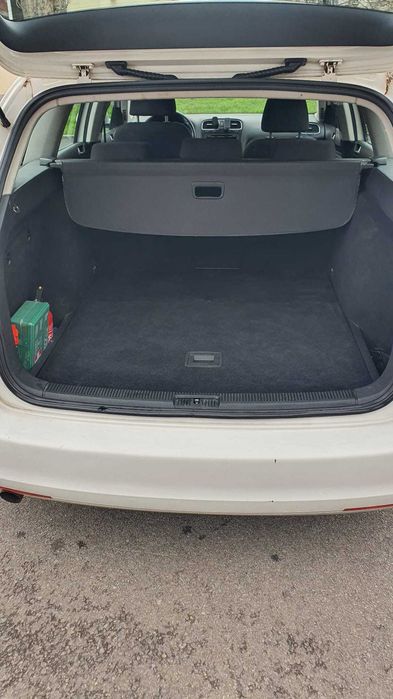 Volkswagen Golf 6 Variant, motor 1,6 Diesel, an de fabricație 2010.