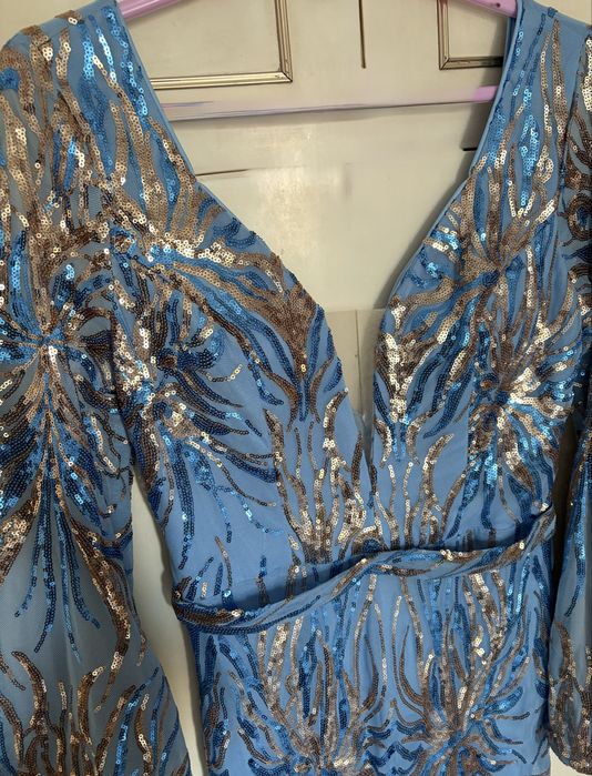 Абитуриентска рокля размер М