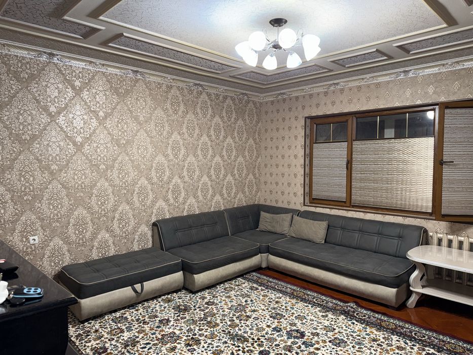 Arenda Darxonda 2 ta xonali kvartira Hamid Olimjan metro yaqinida