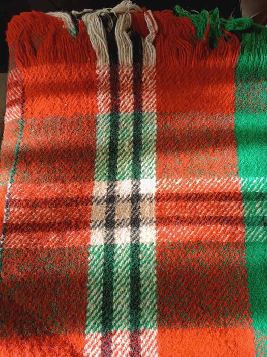 Одеяло, няколко броя, вълнено