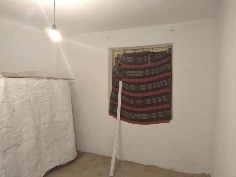 Продавам къща във град Тервел