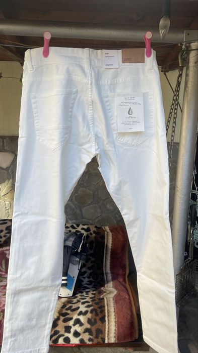 Blugi Esprit slim, marime 33/32