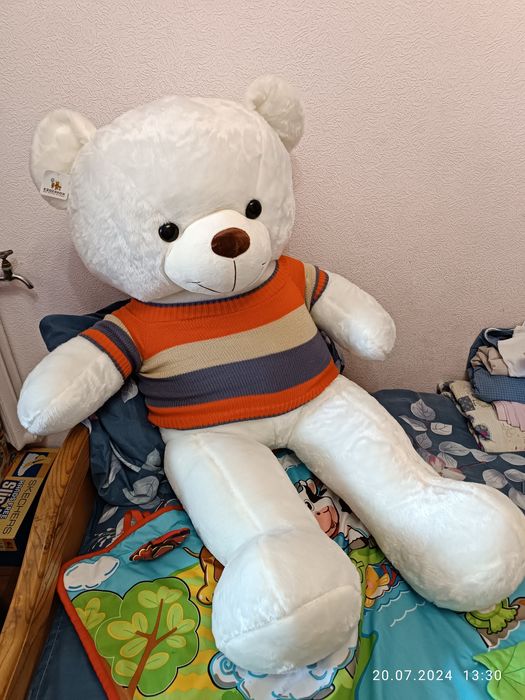 Игрушка большой медведь