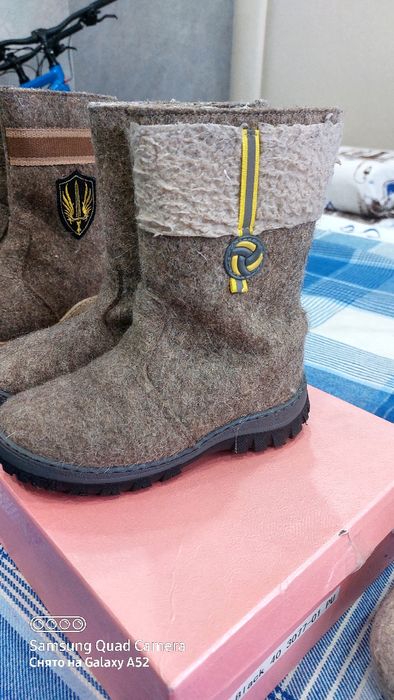 Продам унтоваленки и валенки на мальчика