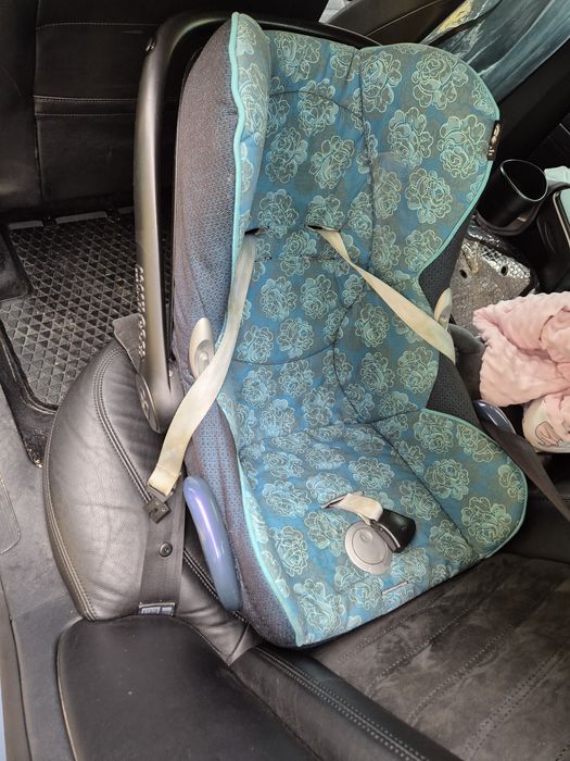 Scoică auto Maxi Cosi pt bebeluși