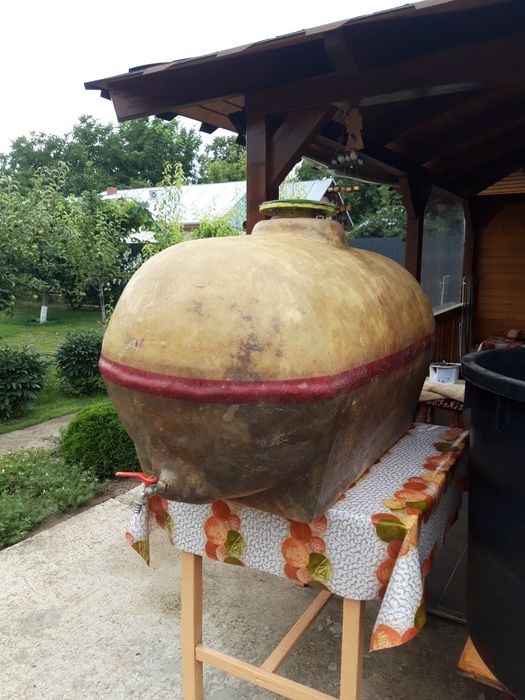 Vand butoaie fibra de sticla și cada de struguri din plastic