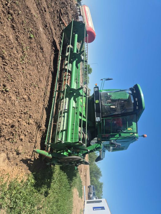 Комбайн JOHN DEER W 230