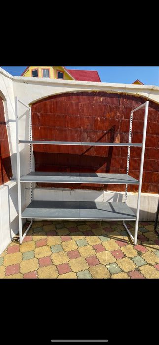 Rafturi metalice reglabile