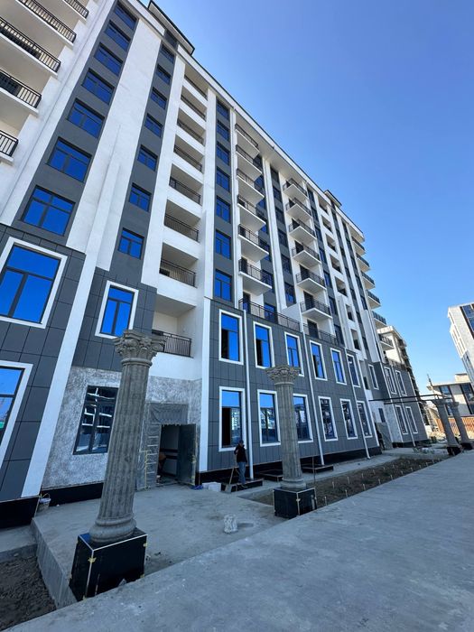 Buxara sity da 9 qavatlik manalitni doning 9 etajida 1 xona karopka