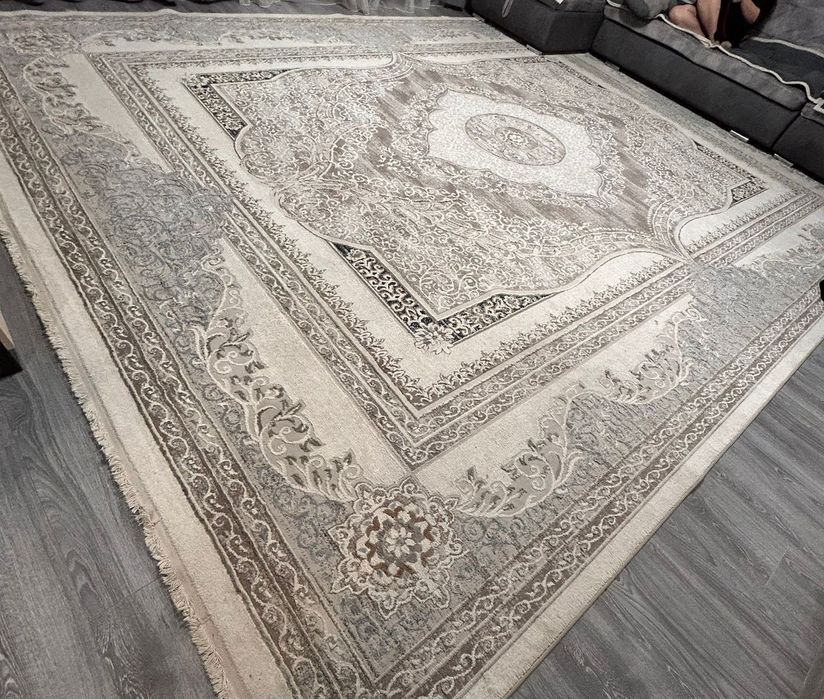 Продам ковёр в идеальном состоянии