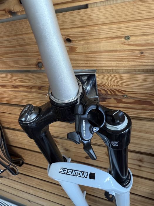 Furca SR Suntour Raidon Aer 29