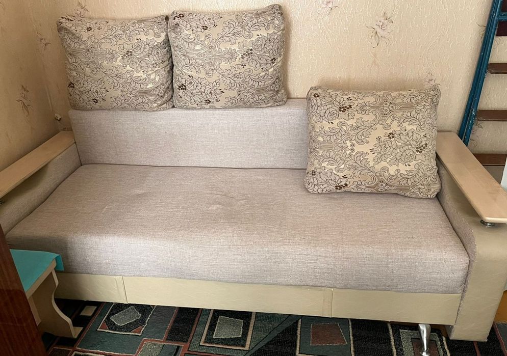 Продам диван б/у