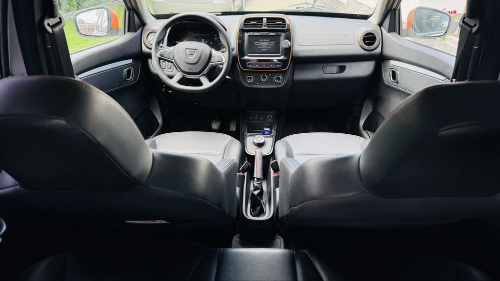 Proprietar vând Dacia Spring an 2023 in garantie