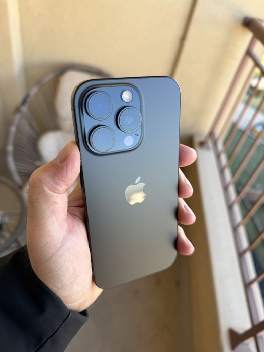 iPhone 16 Pro Black Titanium
