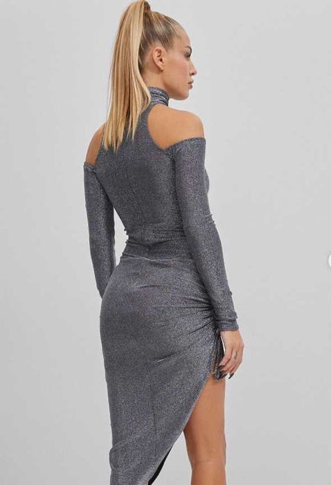 Рокля Bershka Л размер, Спиди / лично предаване Бургас център