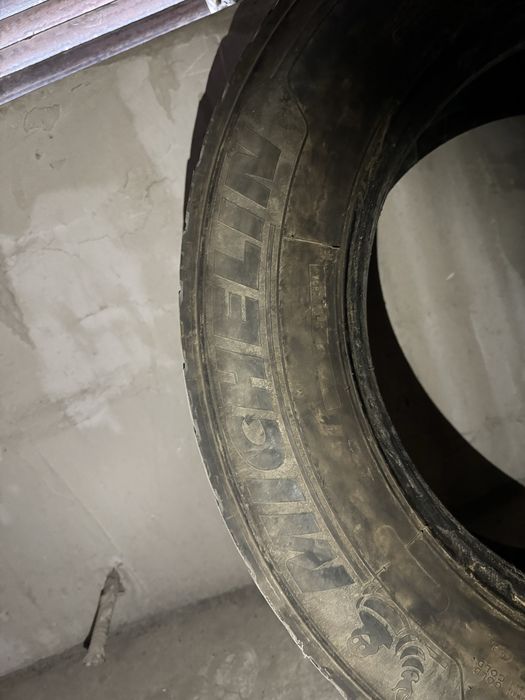 Шина Michelin на фуру R60