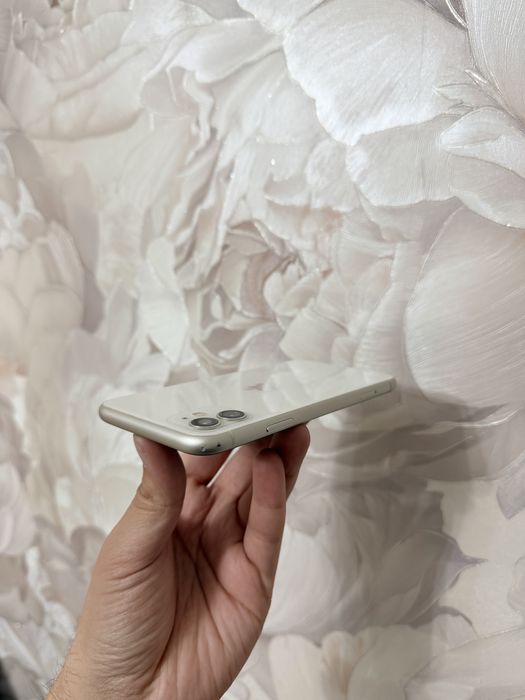 IPhone 11/128Gb - В отличном состоянии