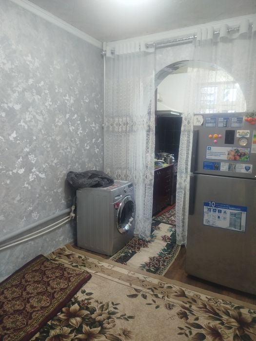 Навои щахар 10 микрорайон 3 хона кв