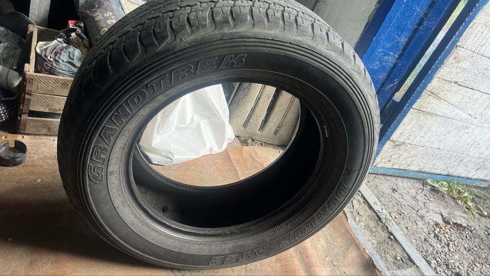 Продам комплект шины всесезонный 265/60R18
