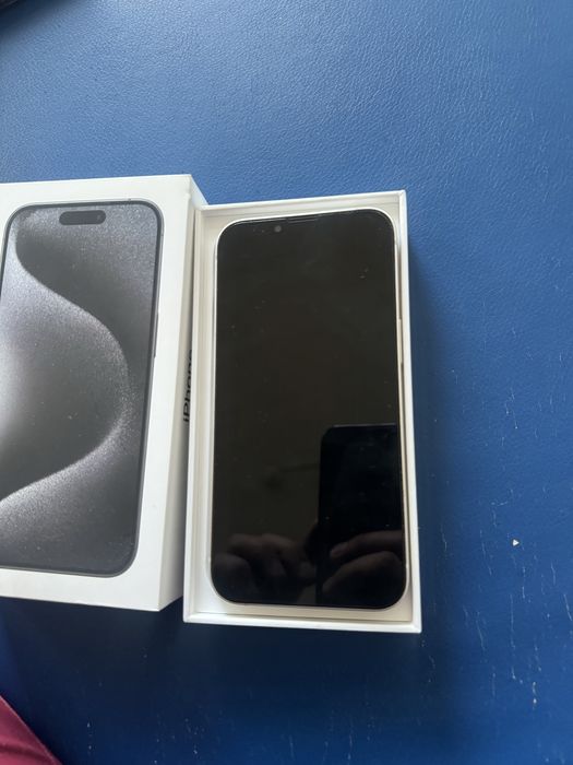 Продам Iphone13