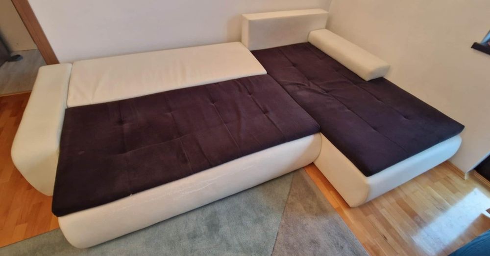 Canapea colțar extensibil cu lădiță – Modernă