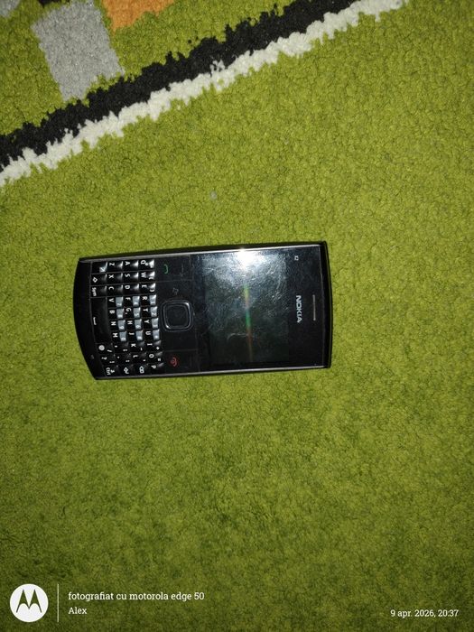 Telefon Legendar de colecție Nokia X2 cu tastatura QWERTY