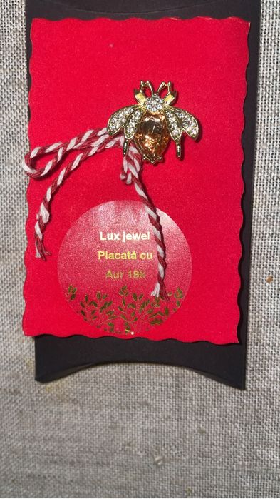 Brosă placată cu aur 18k