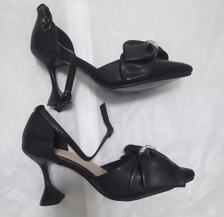 Женские  стильные туфли