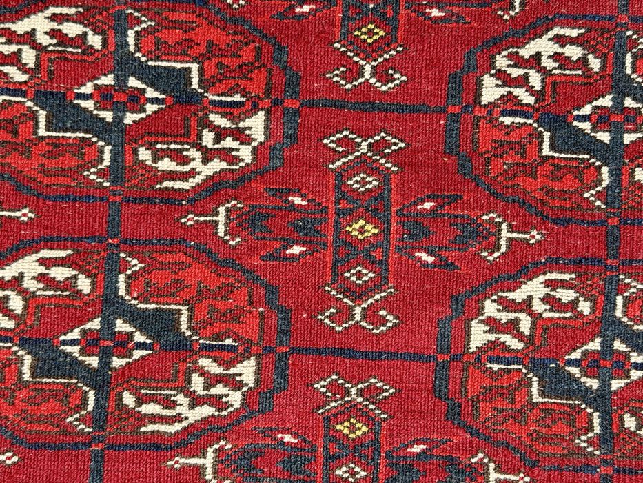 Ръчно Тъкан Оригинален Персийски  Вълнен Килим