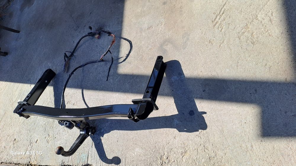 Теглич Оригинален за Ауди А6 Ц5/ Audi A6  [ C5] комби