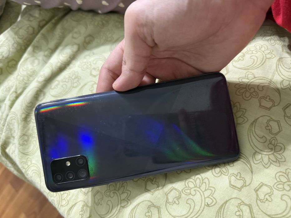 Продается Samsung Galaxy A51 в идеальном состоянии