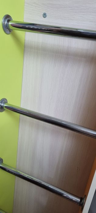 Детский гарнитур  кровать, стол, шкаф.