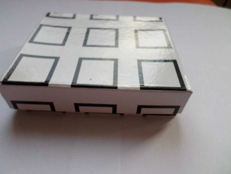 Ново  портмоне от естествена кожа, кафяво