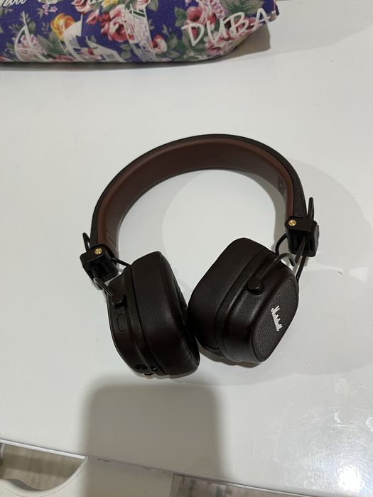 Наушники Marshall