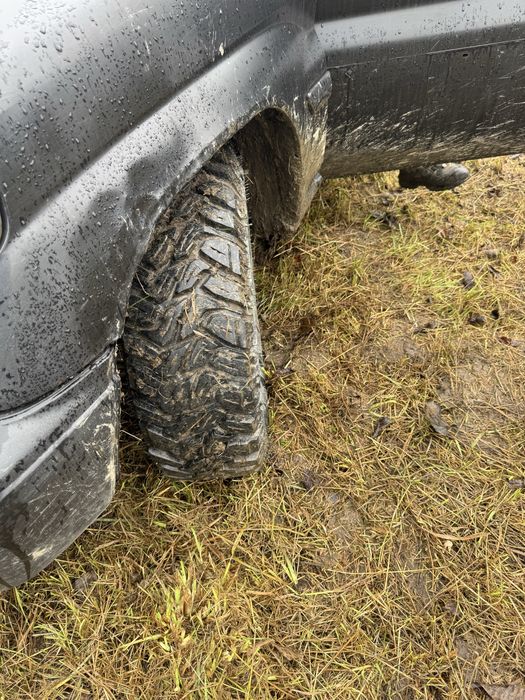 Vand mitsubishi pajero 2.0 benzina 2001