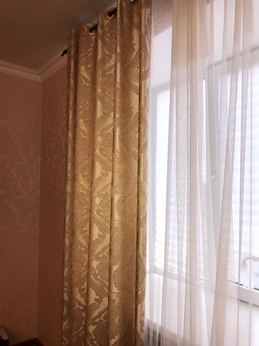 Продам портьеры на два окна