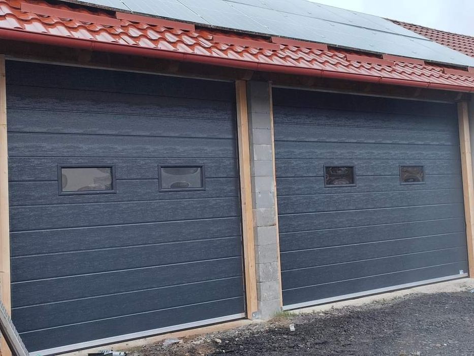 Usa de garaj/ usa tip rulou/ usi industriale/ usi secționale/ usi