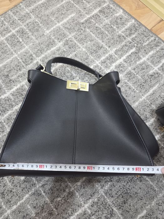 Продам сумку Fendi