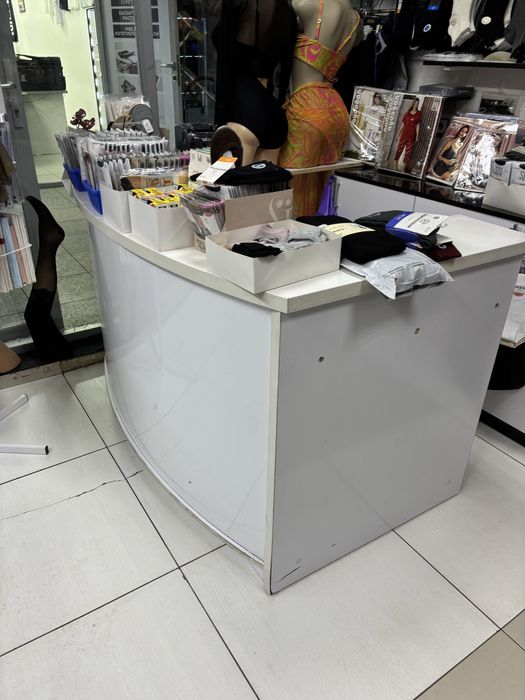 Продается кассовая зона стол