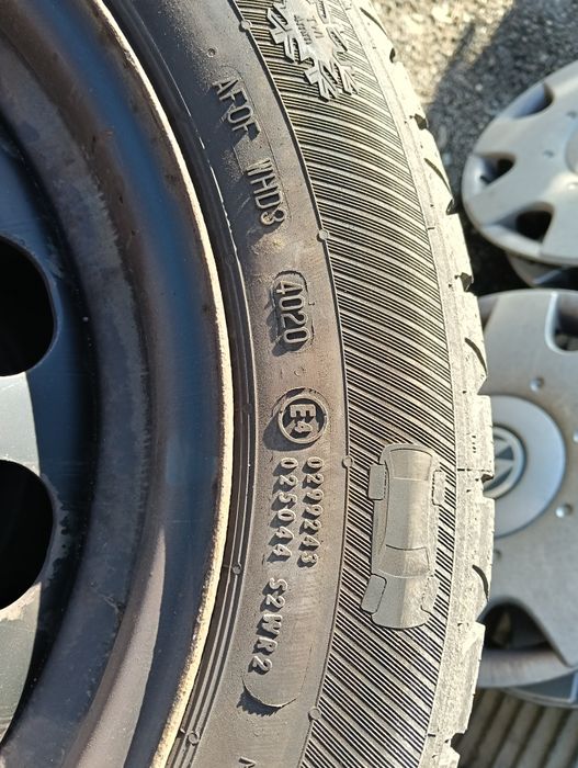 Vând Anvelope. M.S.