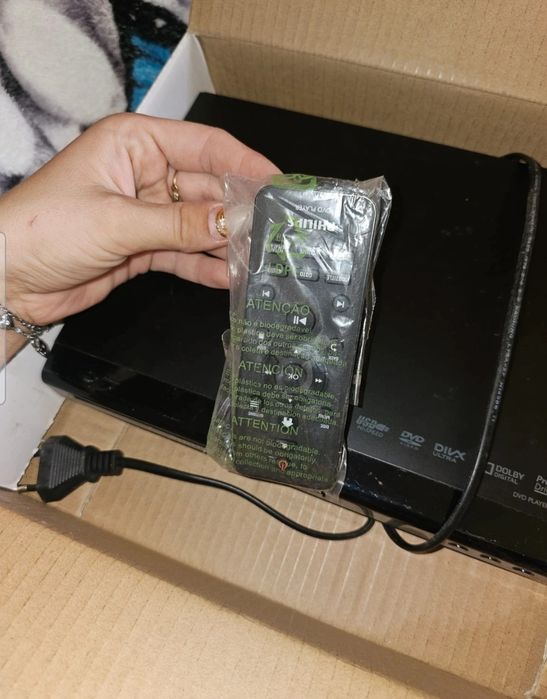 DVD Philips model DVP2850.