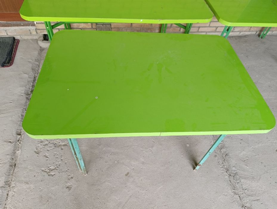 Stol stul kamplek sotiladi
