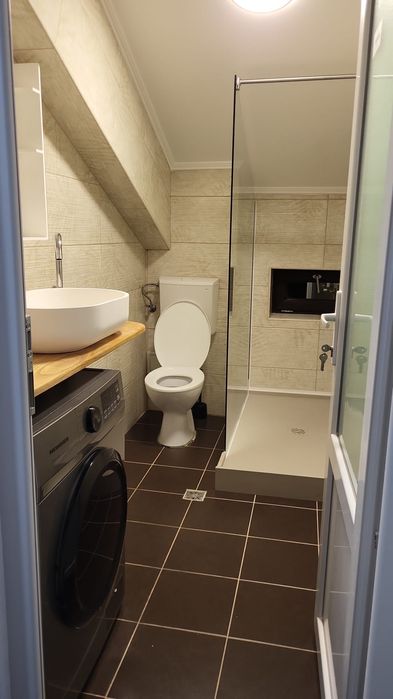 Inchiriez garsoniera Popesti Leordeni