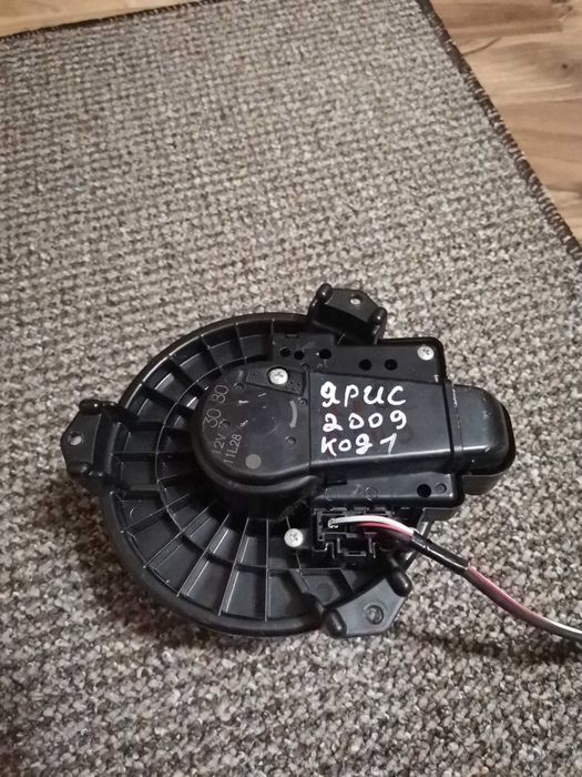 Вентилатор/моторче/турбина парно Toyota Yaris/ Тойота ойота Ярис 2009г