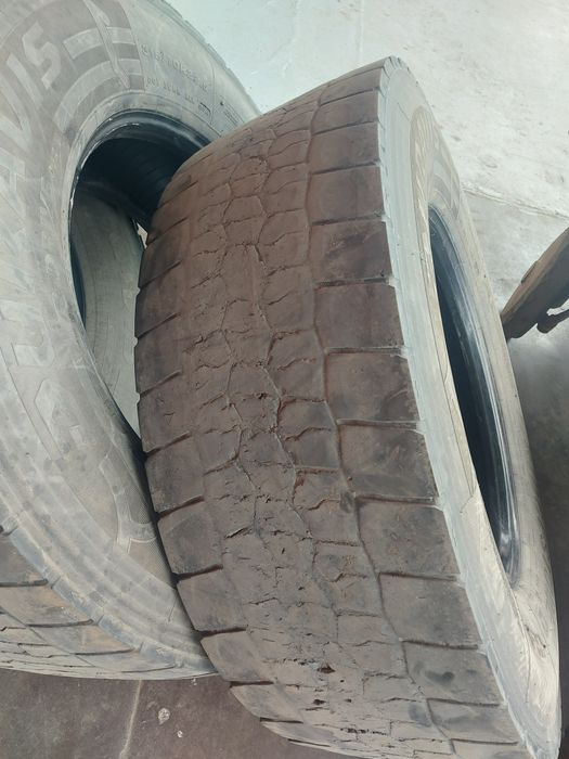 Продам резину грузовую